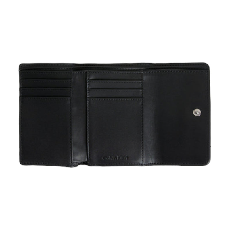 Portafogli Donna Calvin Klein - Ck Must Trifold Sm Emb - Nero