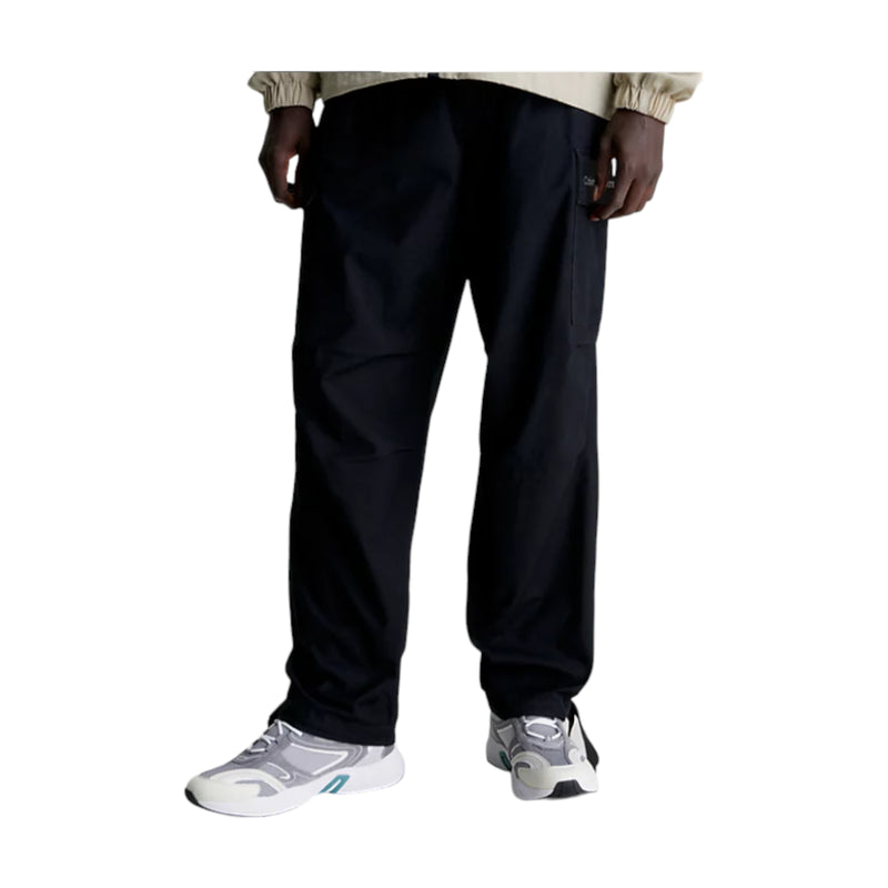 Pantaloni Uomo Calvin Klein - Essential Regular Cargo Pant - Nero